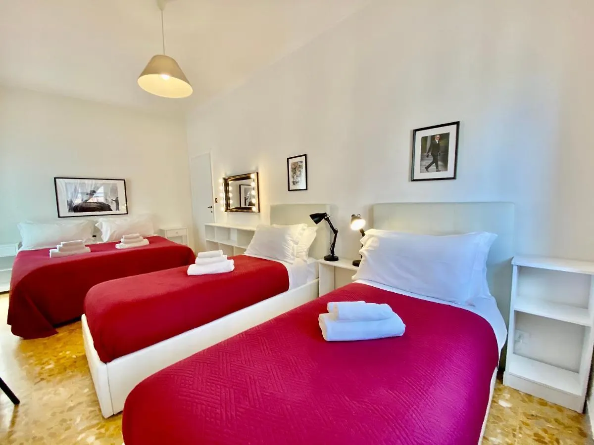 Elegant Vatican Metro & Golf Rome Apartment